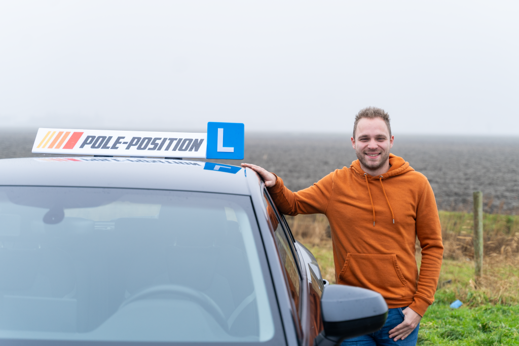 Wesley Commandeur start met rijschool Pole-Position